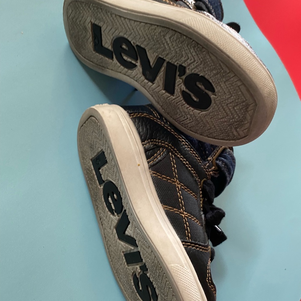 LEVI’S booties - Picture 2 of 4